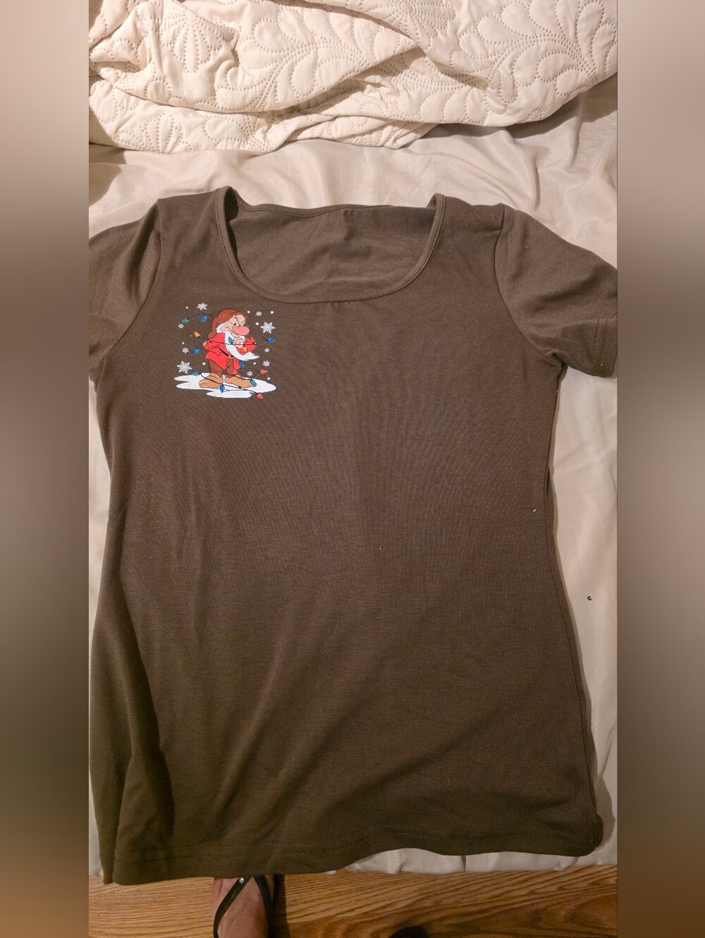 Brown Graphic Scoop Neck Tee with Christmas Grumpy Med Slim Fit